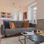 Lovelystay - Lusitano's Heart 2bdr In Alfama Apartman