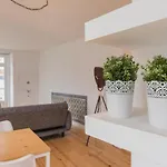 Lovelystay - Lusitano's Heart 2bdr In Alfama Apartman