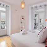 Lovelystay - Lusitano's Heart 2bdr In Alfama Apartman *