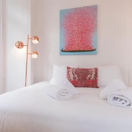 Lovelystay - Lusitano's Heart 2bdr In Alfama