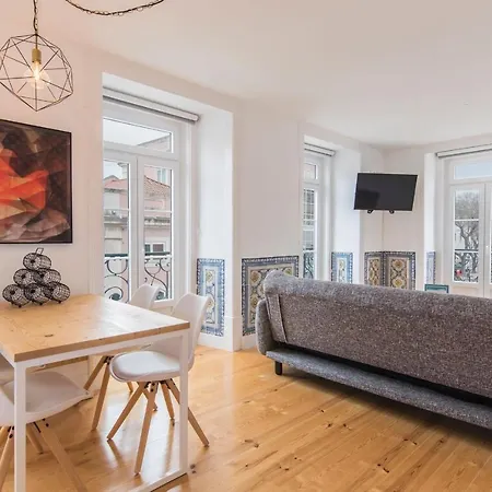 Lovelystay - Lusitano's Heart 2bdr In Alfama Appartement *