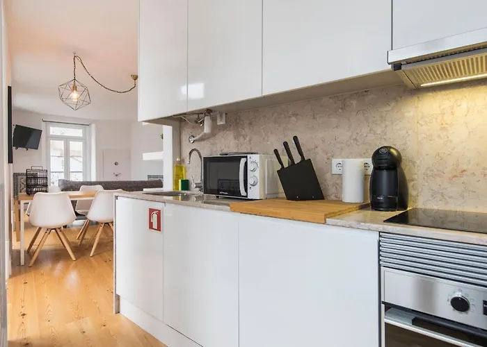 Lovelystay - Lusitano's Heart 2bdr In Alfama Lizbona