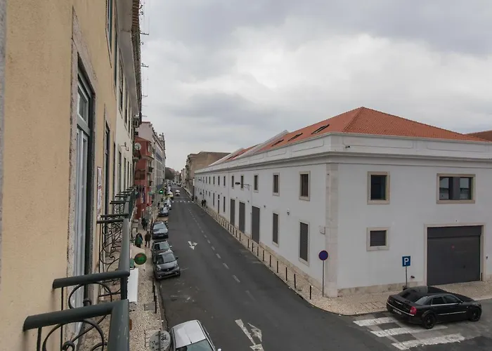 Lovelystay - Lusitano's Heart 2bdr In Alfama Apartament Lizbona
