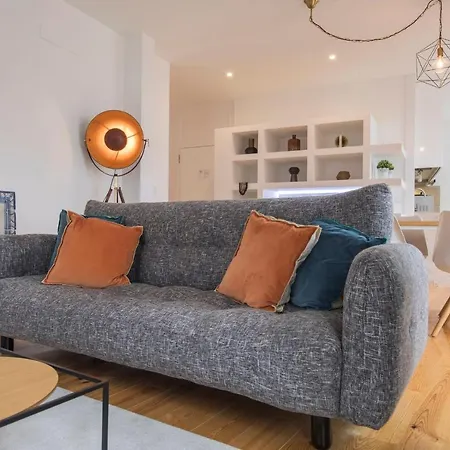 Lovelystay - Lusitano's Heart 2bdr In Alfama Apartment *